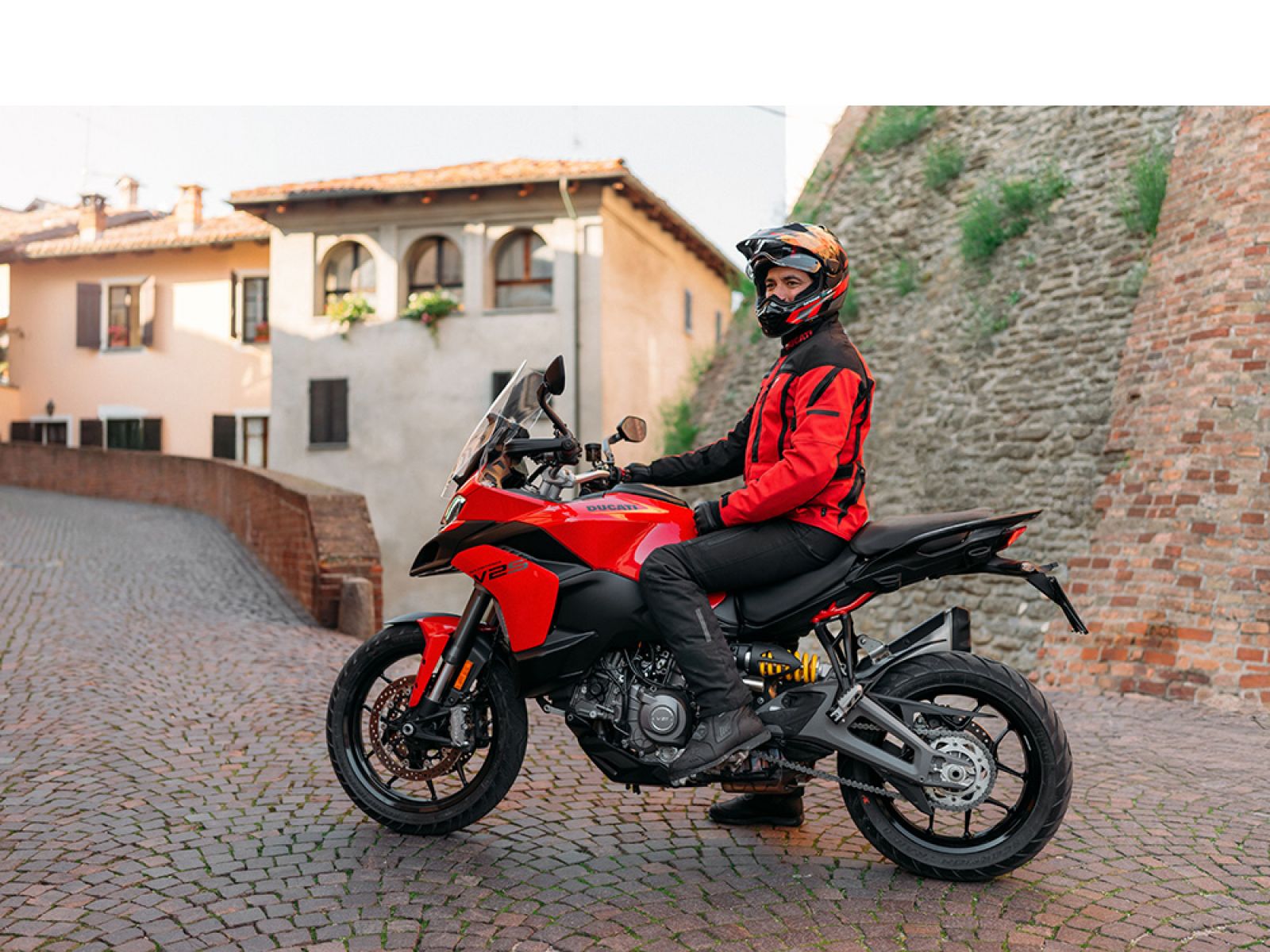 Мотоцикл DUCATI Multistrada V2 (RED) 2026